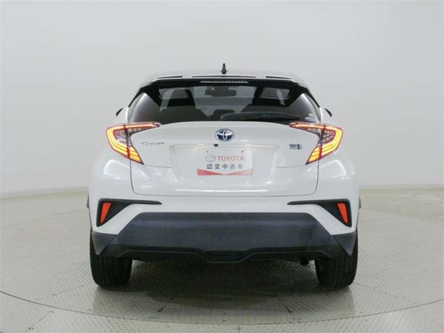 C-HRハイブリッド 1.8 S