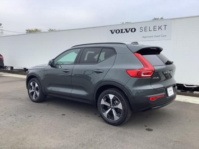 XC40ウルトラ B4 AWD ダークエディション 4WD