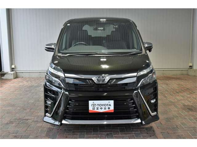 ヴォクシー2.0 ZS 煌III 4WD