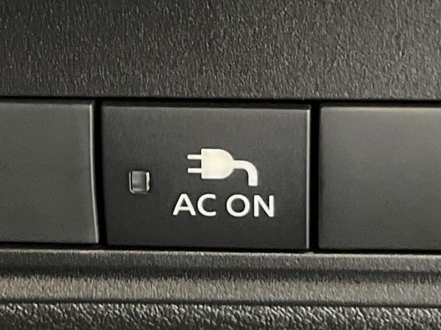 【アクセサリーコンセント】キャンプやスポーツ、アウトドアでのアクティビティはもちろん、災害・停電の際に助けにもなるAC100Vコンセントを装備♪ケータイやタブレット、ゲーム機器の充電にも♪