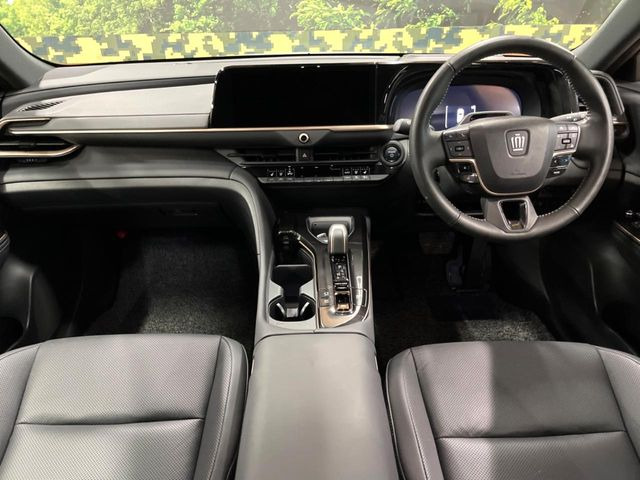 クラウンスポーツ2.5 Z E-Four 4WD