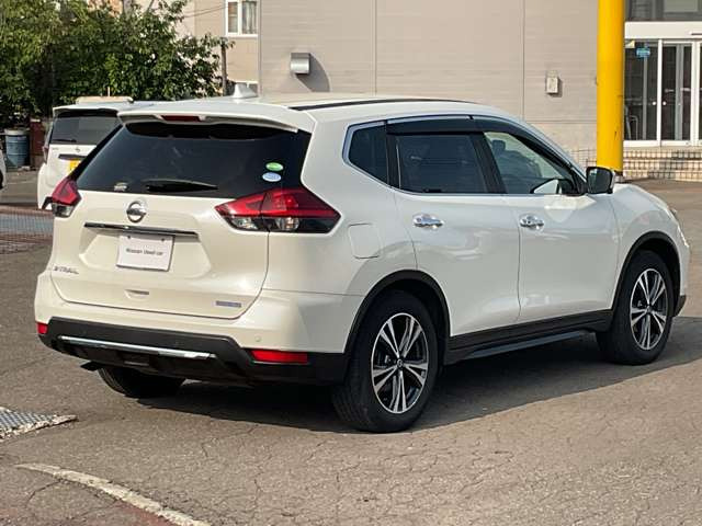 エクストレイル2.0 20Xi 4WD