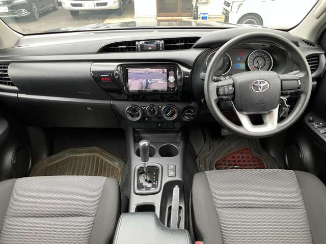 ハイラックス2.4 X ディーゼル 4WD