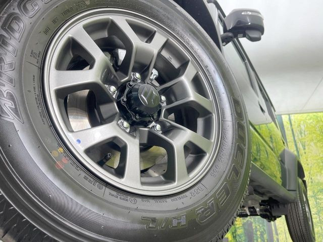 �y�����A���~�z�C�[���z�O�ςɃ}�b�`���������A���~�z�C�[���𑕒����Ă���܂��B�e��ЊO�A���~�z�C�[����A�X�^�b�h���X�^�C�����戵�����Ă���܂��B���񂲑��k����������