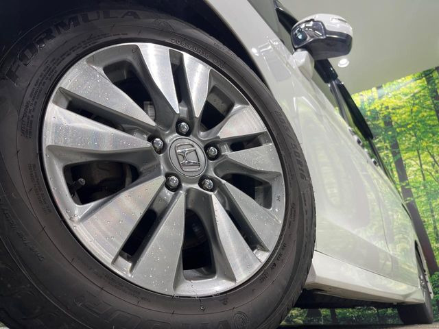 �y����16�C���`�A���~�z�C�[���z�O�ςɃ}�b�`���������A���~�z�C�[���𑕒����Ă���܂��B�e��ЊO�A���~�z�C�[����A�X�^�b�h���X�^�C�����戵�����Ă���܂��B���񂲑��k����������