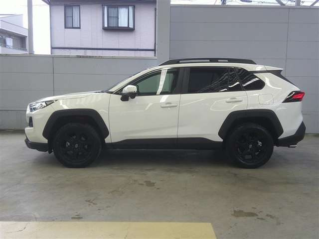 RAV42.0 アドベンチャー オフロードパッケージ 4WD
