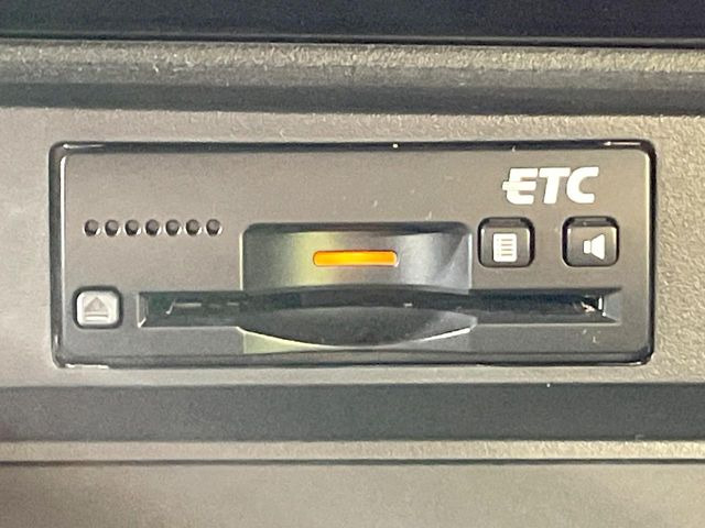 【ETC】高速道路の料金所をストレスなく通過!話題のスポットやサービスエリアに多い「スマートIC」利用時は必須のアイテムです。当店でセットアップを実施、ご納車当日からすぐにご利用いただけます!