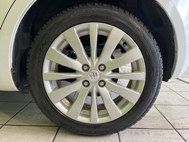 �y����16�C���`�A���~�z�C�[���z�O�ςɃ}�b�`���������A���~�z�C�[���𑕒����Ă���܂��B�e��ЊO�A���~�z�C�[����A�X�^�b�h���X�^�C�����戵�����Ă���܂��B���񂲑��k����������