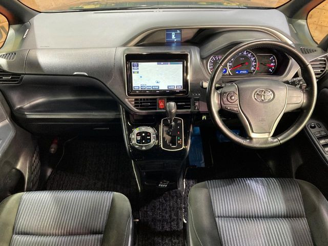 ヴォクシー2.0 ZS 煌II