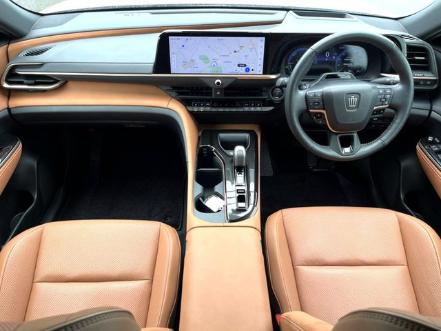 クラウンスポーツ2.5 Z E-Four 4WD