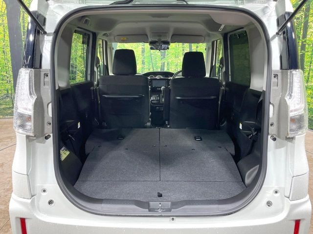 ���i�̂���������ʋ΁A���}���ɏ\���ȉ׎��X�y�[�X���m�ۂ��Ă���܂��B�Z�J���h�V�[�g��|���ƁA�傫�ȉו��̐ύڂ��\�ł���