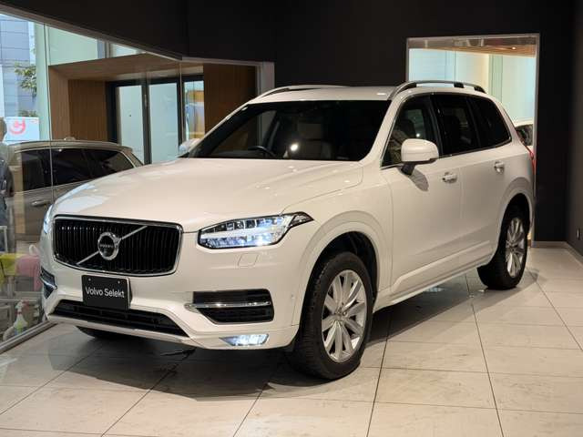 XC90T5 AWD モメンタム 4WD