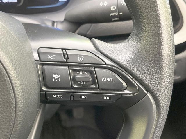 【レーダークルーズコントロール】高速道路での長距離走行が楽に!!自動で速度を保つクルーズコントロールが、衝突軽減システムと連携し、前方の車両を感知して車間を保つように速度調節してくれます!!