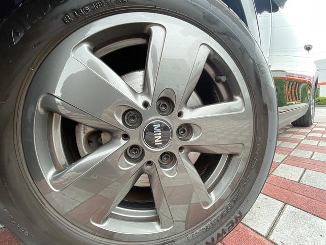 ������16�C���`�A���~�z�C�[��:�A���ԂȂ�ł͂̑�z����������x����z�C�[���Ƒ����ł�!���{�Ԃ̑���Ɋ���Ă�����ɂ����Б̊����Ē��������قǁA�������x���ł܂Ƃ܂��Ă��܂�!