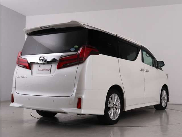 当店では、厳選された車両のみ展示しております。アルファード・ヴェルファイアに特化した専門店ならではの豊富な在庫の中から、お気に入りの一台をお探しください!