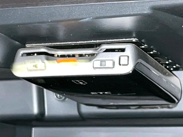 【ETC】高速道路の料金所をストレスなく通過!話題のスポットやサービスエリアに多い「スマートIC」利用時は必須のアイテムです。当店でセットアップを実施、ご納車当日からすぐにご利用いただけます!