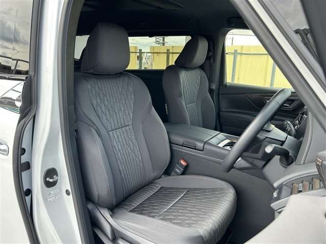アルファードハイブリッド 2.5 X E-Four 4WD