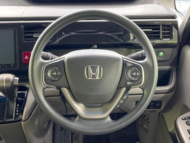 �y�X�e�A�����O�X�C�b�`�z�^�]���A�O������ڐ������炷���ƂȂ��A�I�[�f�B�I���̑��삪�\�ȕ֗��@�\!���S&���K�ȃh���C�u�����o���Ă���܂���