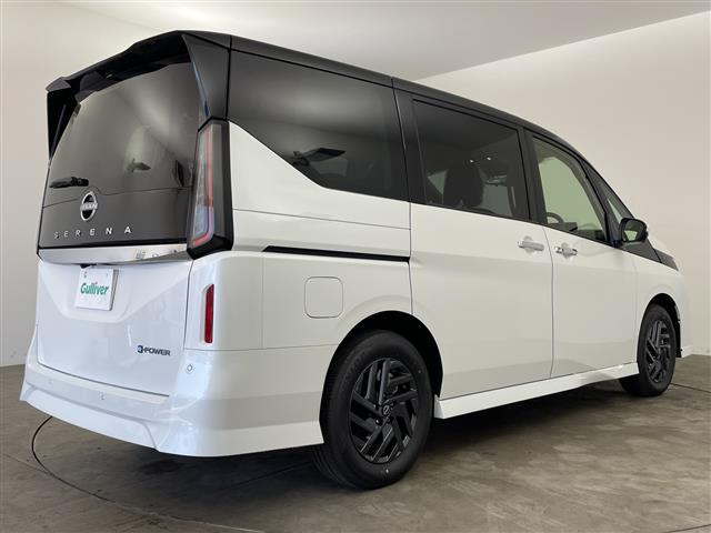 セレナ1.4 e-POWER ハイウェイスターV