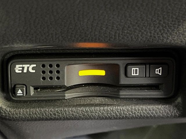 【ETC】高速道路の料金所をストレスなく通過!話題のスポットやサービスエリアに多い「スマートIC」利用時は必須のアイテムです。当店でセットアップを実施、ご納車当日からすぐにご利用いただけます!