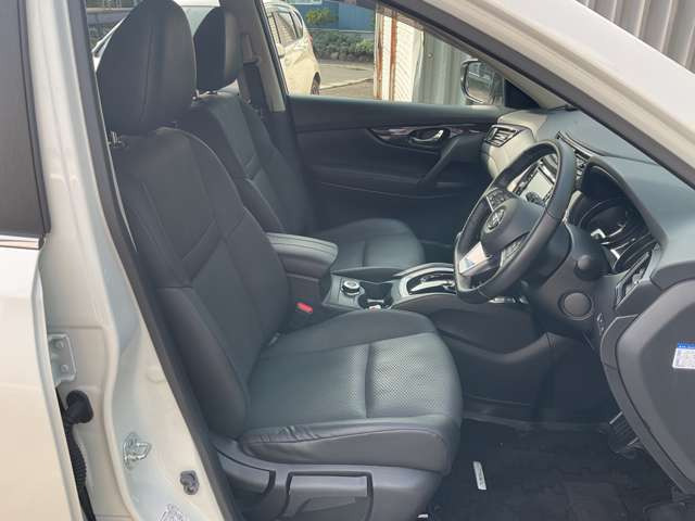 エクストレイル2.0 20Xi 4WD