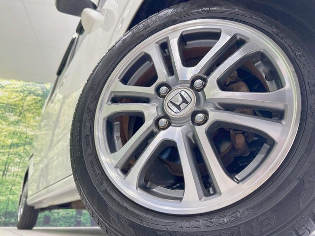 �y����14�v�C���`�A���~�z�C�[���z�O�ςɃ}�b�`���������A���~�z�C�[���𑕒����Ă���܂��B�e��ЊO�A���~�z�C�[����A�X�^�b�h���X�^�C�����戵�����Ă���܂��B���񂲑��k����������