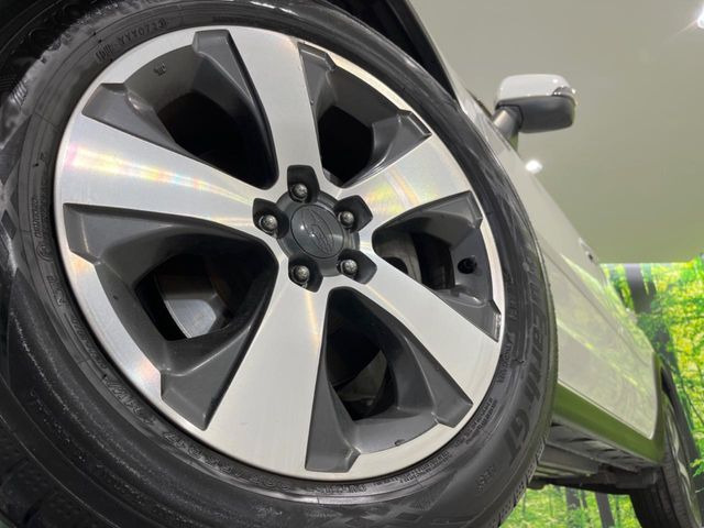 �y����17�C���`�A���~�z�C�[���z�O�ςɃ}�b�`���������A���~�z�C�[���𑕒����Ă���܂��B�e��ЊO�A���~�z�C�[����A�X�^�b�h���X�^�C�����戵�����Ă���܂��B���񂲑��k����������