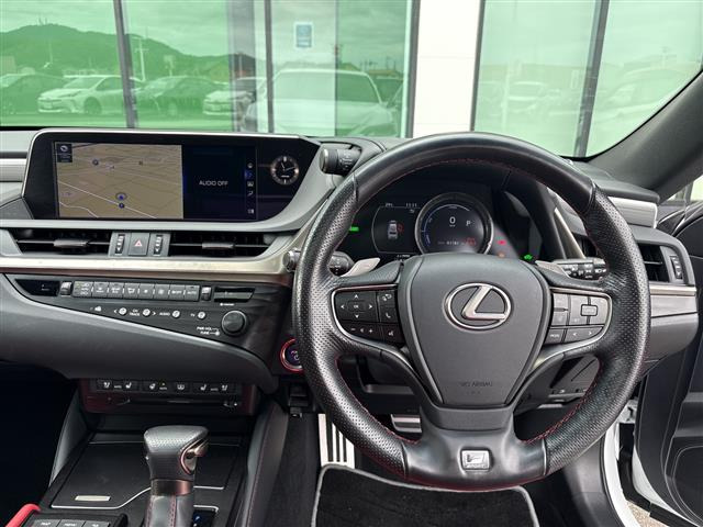 ES300h Fスポーツ