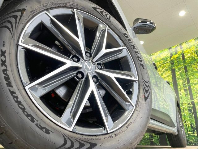�y����19�C���`�A���~�z�C�[���z�O�ςɃ}�b�`���������A���~�z�C�[���𑕒����Ă���܂��B�e��ЊO�A���~�z�C�[����A�X�^�b�h���X�^�C�����戵�����Ă���܂��B���񂲑��k����������