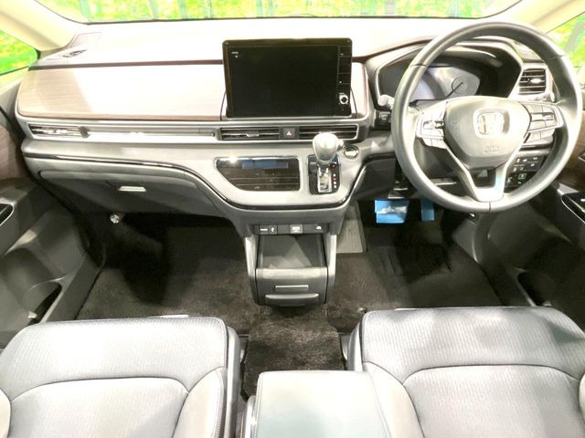 オデッセイ2.0 e:HEV アブソルート EX