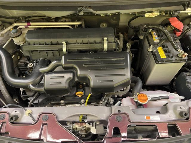 親切・丁寧な専門メカニックスタッフが応対!・車検・点検整備・事故等の修理などアフターサービスも安心。お車のカスタマイズもネクステージのサービススタッフまでご相談ください!