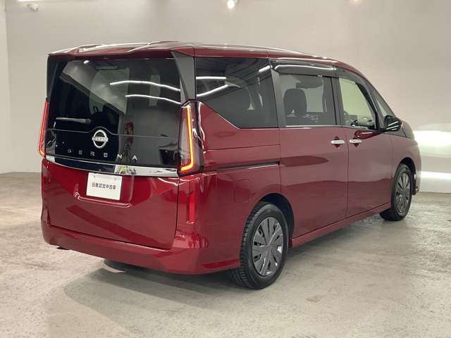 セレナ2.0 XV