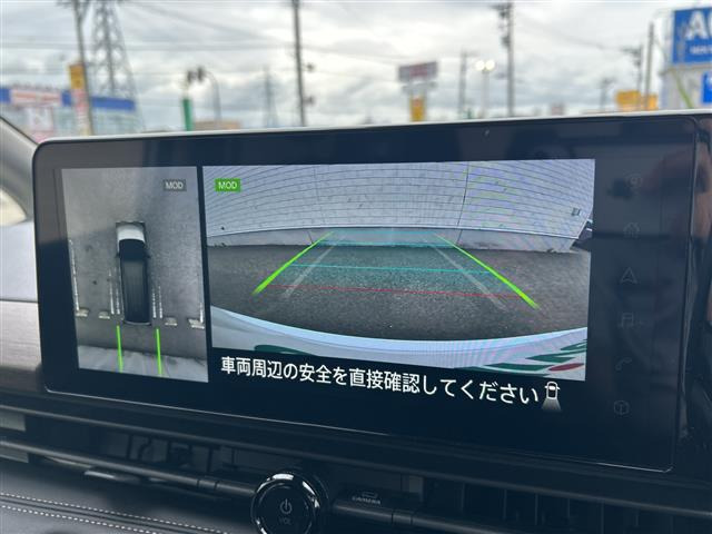 セレナ