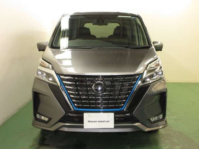 セレナ1.2 e-POWER ハイウェイスターV