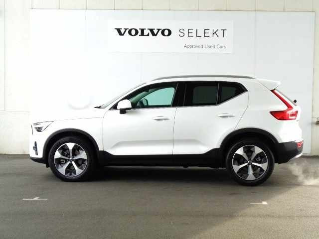 XC40ウルトラ B4 AWD 4WD