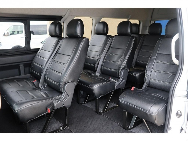ハイエース2.7 グランドキャビン 4WD