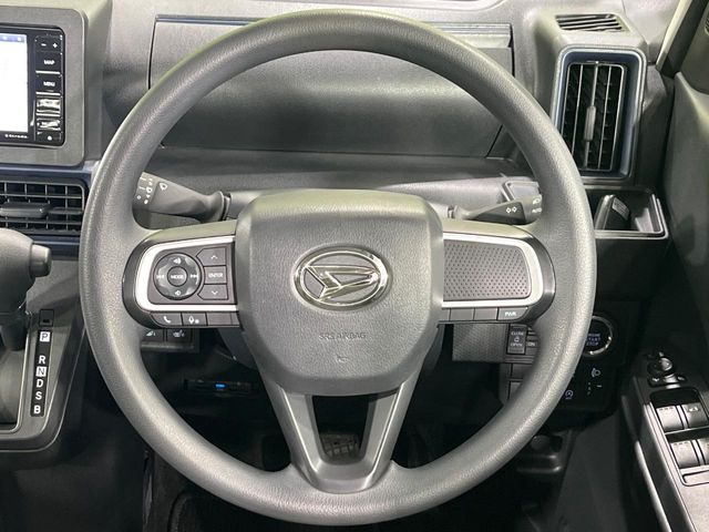【フロアCVT】無段階変速機能でスムーズな走行をお楽しみいただけます♪エンジンパワーを無駄なく車輪に伝えるから低燃費にも貢献!