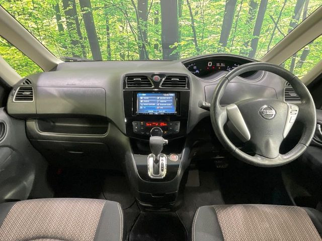 セレナ2.0 ハイウェイスター S-HYBRID