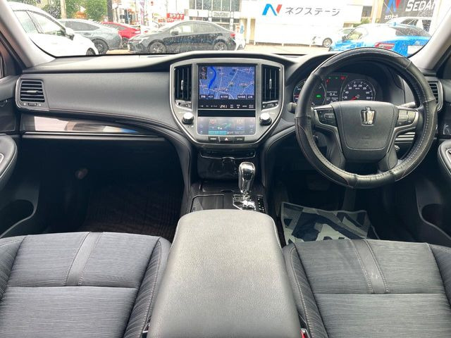 クラウンアスリートハイブリッド 2.5 S