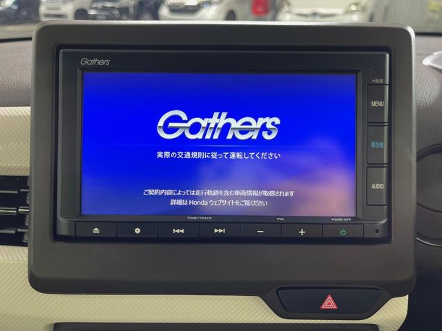 �y�����i�r�z�l�C�̏����i�r�𑕔����Ă���܂��B�i�r�̎g���₷���͂������A�I�[�f�B�I�@�\���[��!�L�����v�◷�s�͂������A�ʋ΂┃�����ȂǕ��i�̃h���C�u���y�����Ȃ�͂���