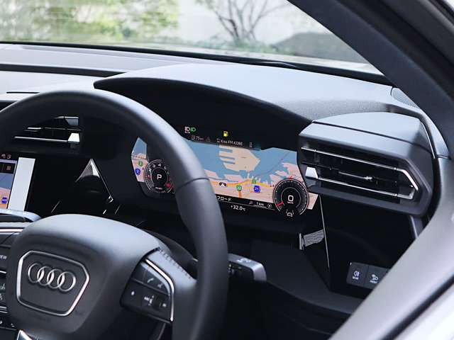 A3セダン30 TFSI アドバンスド