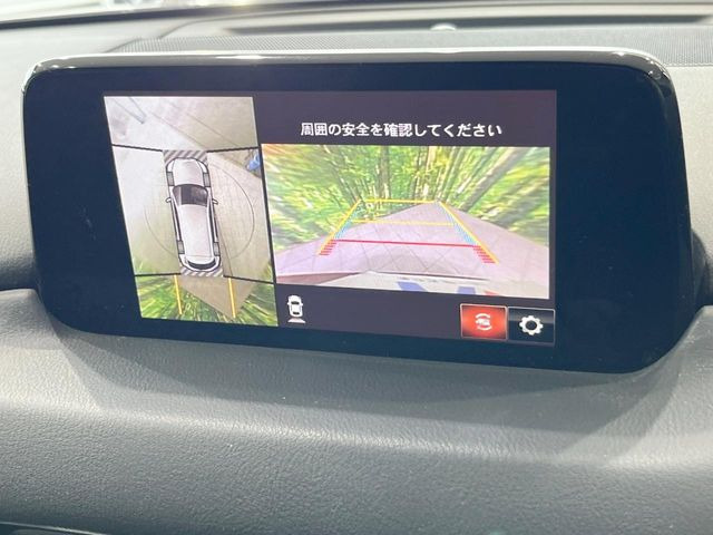 【360&deg;ビューモニター】専用のカメラにより、上から見下ろしたような視点で360度クルマの周囲を確認することができます☆死角部分も確認しやすく、狭い場所での切り返しや駐車もスムーズに行えます。