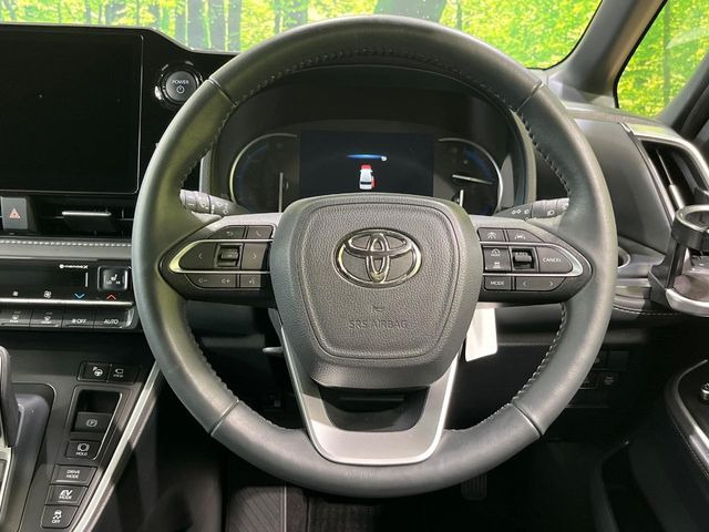 【ステアリングスイッチ】運転中、前方から目線をそらすことなく、オーディオ等の操作が可能な便利機能!安心&快適なドライブを演出してくれます♪