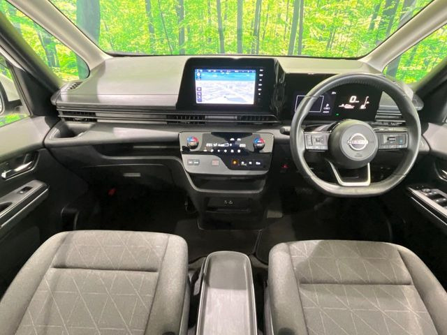 セレナ1.4 e-POWER XV