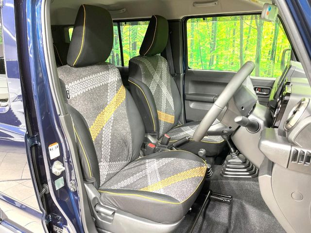 運転席シート廻りは使用感も少なく、良好な状態となっています。丁寧に使われていたことがよくわかりますね。