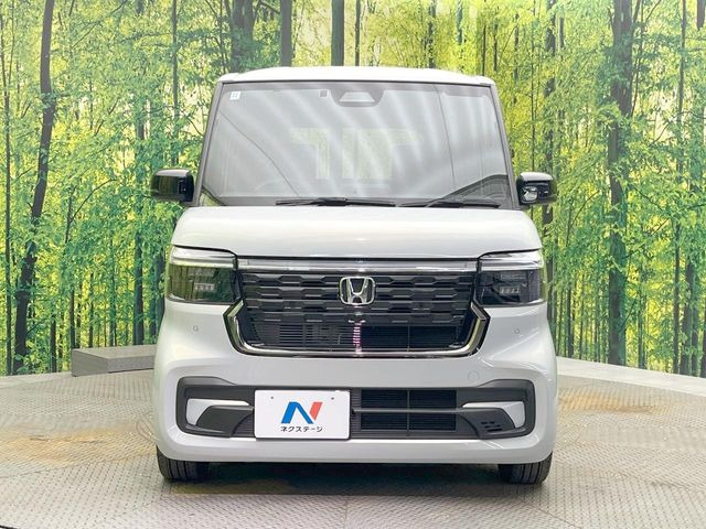 弊社では、全車『修復歴なし』のお車のみ取り扱っております。専任バイヤーによる厳選した仕入れの後、入庫後の車両チェックを行い、ネクステージが認定した高品質な中古車をご提供しております。
