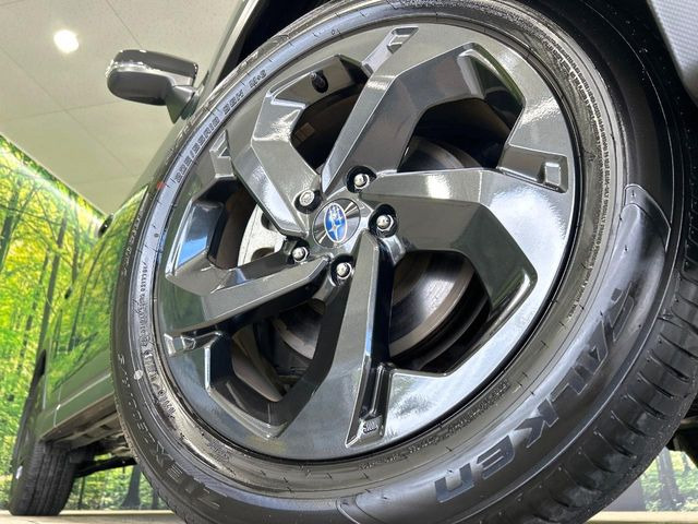 �y����18�C���`�A���~�z�C�[���z�O�ςɃ}�b�`���������A���~�z�C�[���𑕒����Ă���܂��B�e��ЊO�A���~�z�C�[����A�X�^�b�h���X�^�C�����戵�����Ă���܂��B���񂲑��k����������