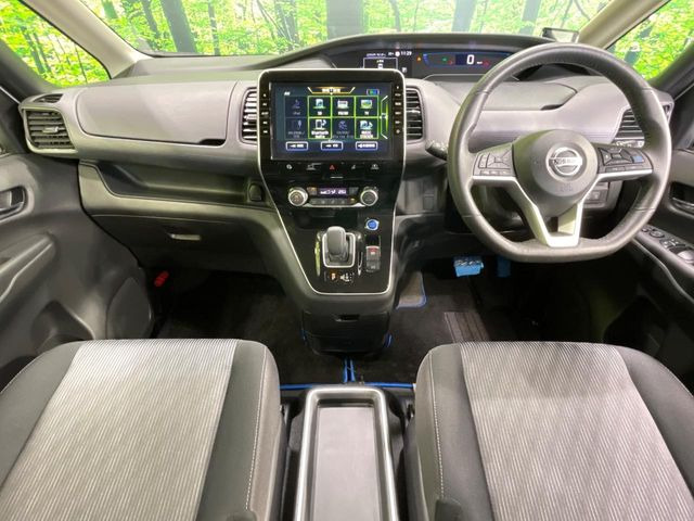 セレナ1.2 e-POWER ハイウェイスターV