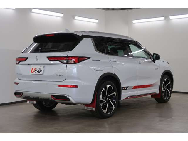 アウトランダーPHEV 2.4 P 4WD