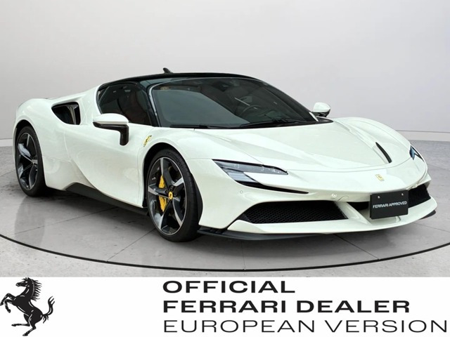 SF90ストラダーレF1 DCT E 4WD